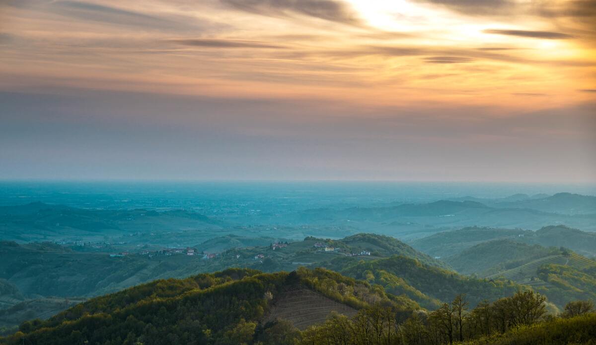 AI超现实主义插画